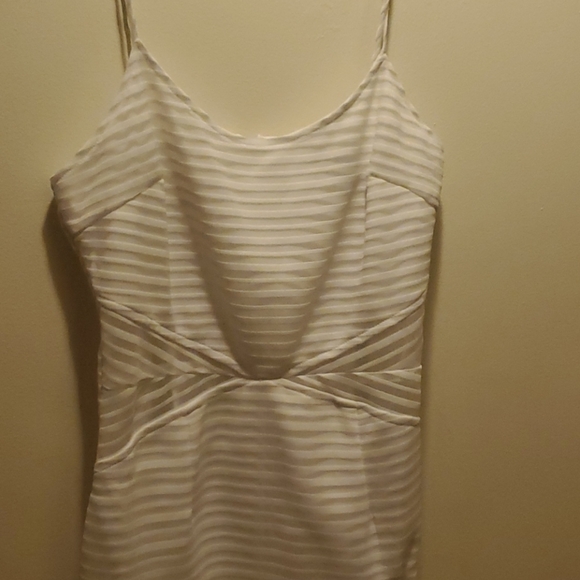 Spring /summer  dress medium - Picture 3 of 9